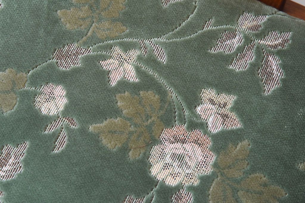 ヴィンテージ家具　北欧ビンテージ　G-PLAN(ジープラン)　洗練されたフォルムが美しいアームチェア(椅子、ダイニングチェア)(R-030436)