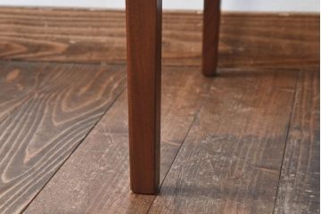 ヴィンテージ家具　北欧ビンテージ　G-PLAN(ジープラン)　洗練されたフォルムが美しいアームチェア(椅子、ダイニングチェア)(R-030436)