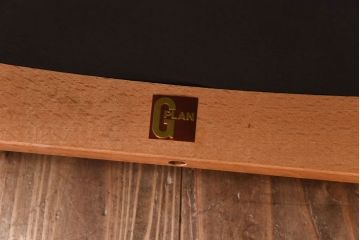 ヴィンテージ家具　北欧ビンテージ　G-PLAN(ジープラン)　洗練されたフォルムが美しいアームチェア(椅子、ダイニングチェア)(R-030436)