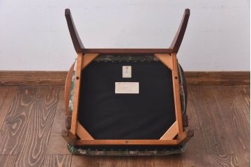 ヴィンテージ家具　北欧ビンテージ　G-PLAN(ジープラン)　洗練されたフォルムが美しいアームチェア(椅子、ダイニングチェア)(1)(R-030437)