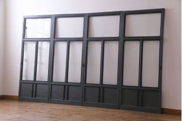 【W様ご成約品】ペイント家具　ラフジュ工房オリジナルガラス入り　市松模様がモダンなガラス戸(引き戸、建具)4枚組(R-030438)