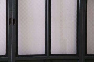 【W様ご成約品】ペイント家具　ラフジュ工房オリジナルガラス入り　市松模様がモダンなガラス戸(引き戸、建具)4枚組(R-030438)