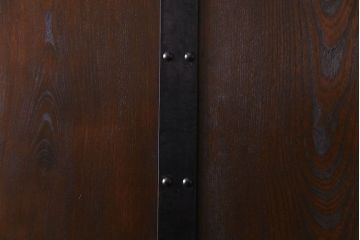 和製アンティーク　総栗材　縦に入った金具がかっこいい蔵戸(引き戸、建具、玄関戸)(R-030439)