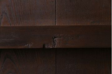 和製アンティーク　総栗材　縦に入った金具がかっこいい蔵戸(引き戸、建具、玄関戸)(R-030439)