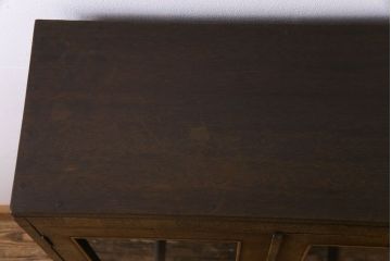 レトロ家具　レトロ　味わいのあるパーケット(寄木)が魅力の本箱(戸棚、収納棚、飾り棚)(R-030445)