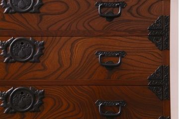 民芸家具　ケヤキ材　作りの良さが窺える上質な重ねの和タンス(整理箪笥、引き出し)(R-030448)