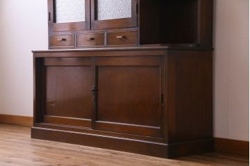 アンティーク家具　昭和初期　結霜ガラス入り　飾り棚付きの大型ブックケース(本箱、収納棚、食器棚、戸棚)(R-030453)