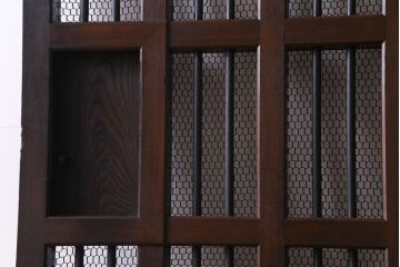 和製アンティーク　総ケヤキ材　重厚な佇まいが存在感を放つ鉄格子蔵戸(引き戸、建具、玄関戸)(R-030454)