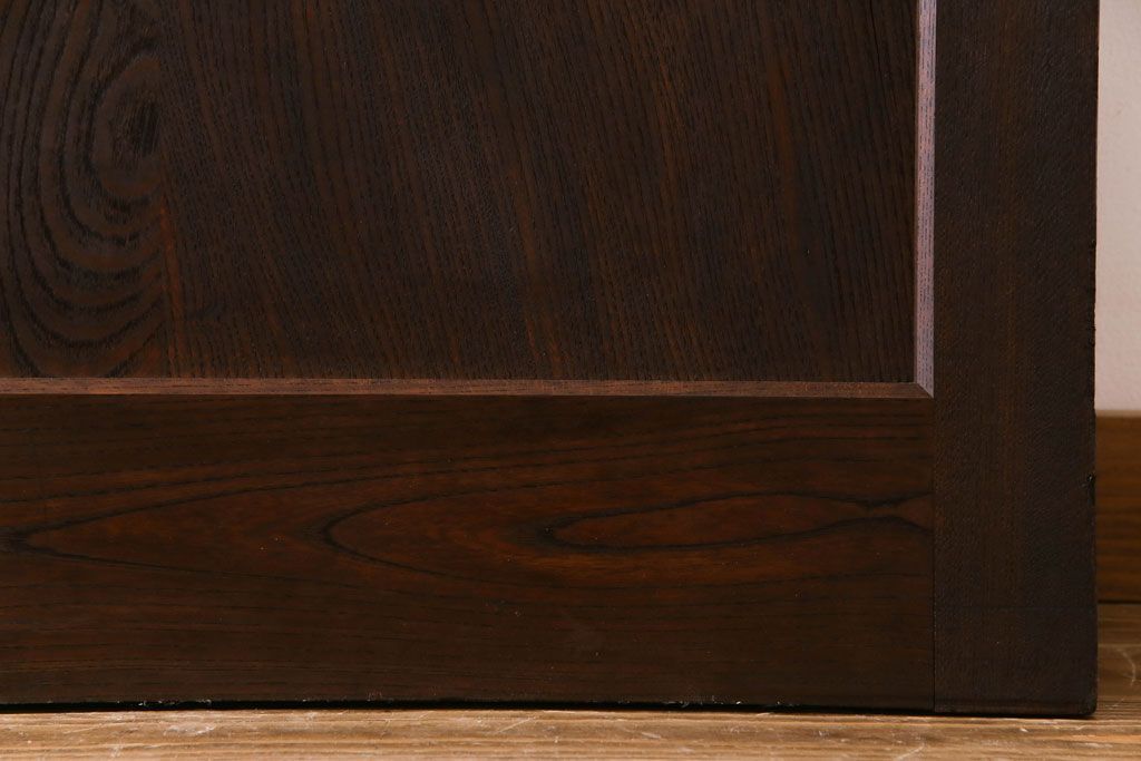 和製アンティーク　総ケヤキ材　重厚な佇まいが存在感を放つ鉄格子蔵戸(引き戸、建具、玄関戸)(R-030454)