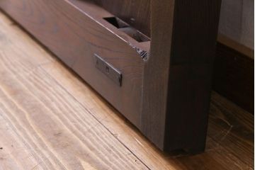 和製アンティーク　総ケヤキ材　重厚な佇まいが存在感を放つ鉄格子蔵戸(引き戸、建具、玄関戸)(R-030454)