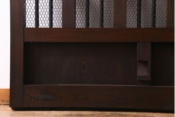 和製アンティーク　総ケヤキ材　重厚な佇まいが存在感を放つ鉄格子蔵戸(引き戸、建具、玄関戸)(R-030454)