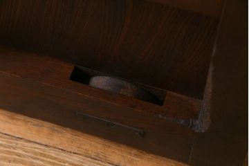 和製アンティーク　総ケヤキ材　重厚な佇まいが存在感を放つ鉄格子蔵戸(引き戸、建具、玄関戸)(R-030454)