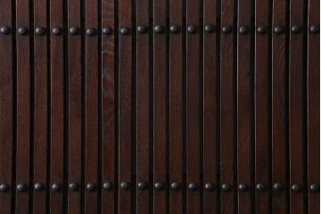 和製アンティーク　総ケヤキ材　重厚かつ上品な佇まいの富山蔵戸(引き戸、建具、玄関戸)