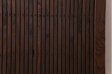 和製アンティーク　総ケヤキ材　重厚かつ上品な佇まいの富山蔵戸(引き戸、建具、玄関戸)