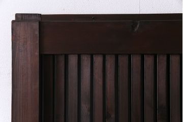 明治期　福井産　重厚な金具と漆塗りが存在感を引き立てる蔵戸(引き戸、建具、玄関戸)