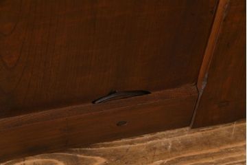 和製アンティーク　総ケヤキ材　重厚な佇まいが魅力の蔵戸(引き戸、建具、玄関戸)