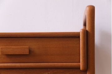 ヴィンテージ家具　北欧ビンテージ　チーク材の色合いが魅力的な引き出し付きトロリーワゴン(キッチンワゴン、サイドテーブル)(R-030466)