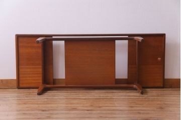 ヴィンテージ家具　北欧ビンテージ　G-PLAN(ジープラン)　ガラストップが格好良いレクタングルテーブル(センターテーブル、ローテーブル)(R-030468)