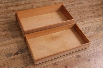 ヴィンテージ家具　北欧ビンテージ　チーク材　シンプルでスタイリッシュなリビングボード(テレビボード、サイドボード)(R-030469)