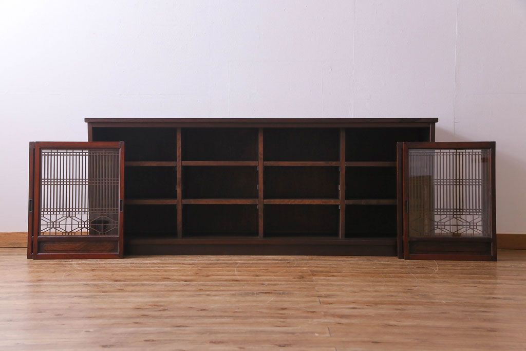 ラフジュ工房オリジナル　古い組子の引き戸を活かしリメイクしたローボード(収納棚、陳列棚、キッチンボード)(R-030471)