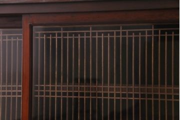 ラフジュ工房オリジナル　古い組子の引き戸を活かしリメイクしたローボード(収納棚、陳列棚、キッチンボード)(R-030471)