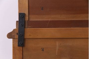 中古美品　横浜ダニエル(daniel)　A-213　大振りの飾り棚(食器棚、カップボード)(定価約120万円)(R-030472)