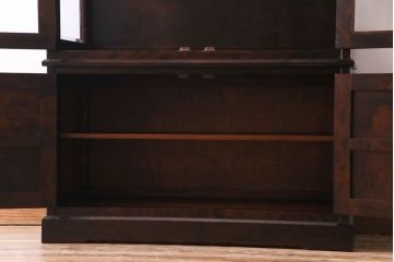 中古美品　希少な廃盤品!!　北海道民芸家具　OM158　上質な三方ガラス飾り棚(陳列棚、食器棚、ガラスケース)(2)(R-030473)