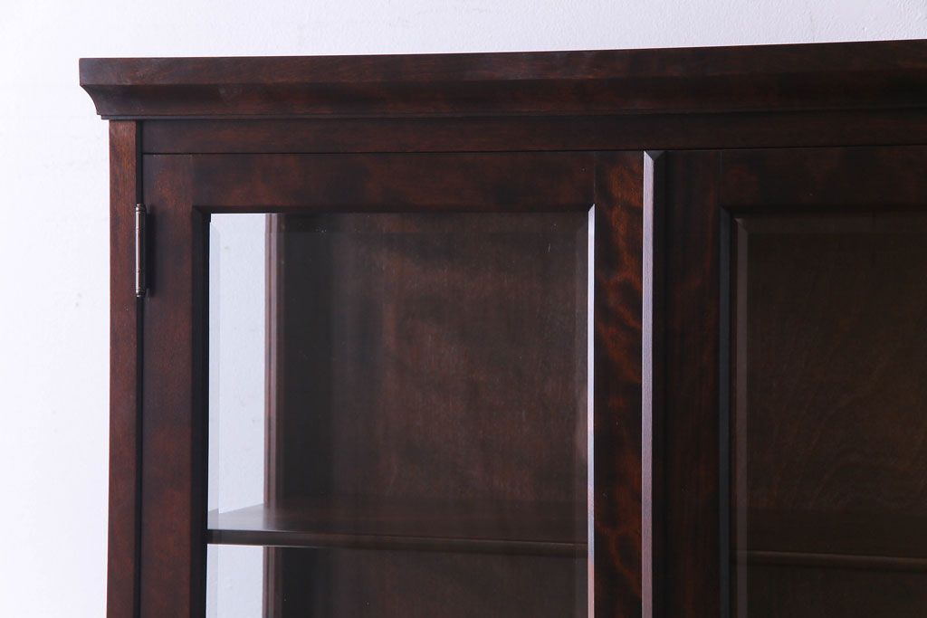 中古美品　希少な廃盤品!!　北海道民芸家具　OM158　上質な三方ガラス飾り棚(陳列棚、食器棚、ガラスケース)(2)(R-030473)