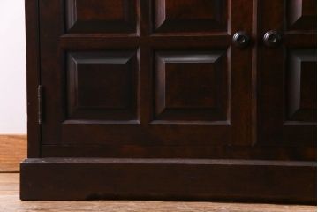 中古美品　希少な廃盤品!!　北海道民芸家具　OM158　上質な三方ガラス飾り棚(陳列棚、食器棚、ガラスケース)(2)(R-030473)