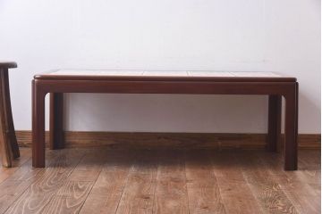 ヴィンテージ家具　北欧ビンテージ　G-PLAN(ジープラン)　チーク材　タイル天板がおしゃれなセンターテーブル(サイドテーブル、コーヒーテーブル)(R-030474)