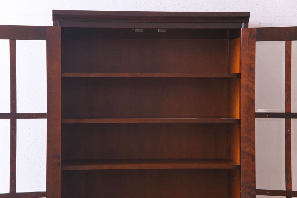 【F様ご成約品】中古美品　北海道民芸家具　HM114K　スリムで上品な本箱(ブックケース、キャビネット、飾り棚)(定価約25万7千円)(R-030475)