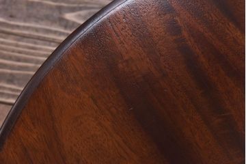 アンティーク家具　イギリスアンティーク　激レア　ウォールナット材　珍しいデザインがおしゃれなネストテーブル(センターテーブル)(R-030476)