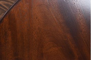 アンティーク家具　イギリスアンティーク　激レア　ウォールナット材　珍しいデザインがおしゃれなネストテーブル(センターテーブル)(R-030476)