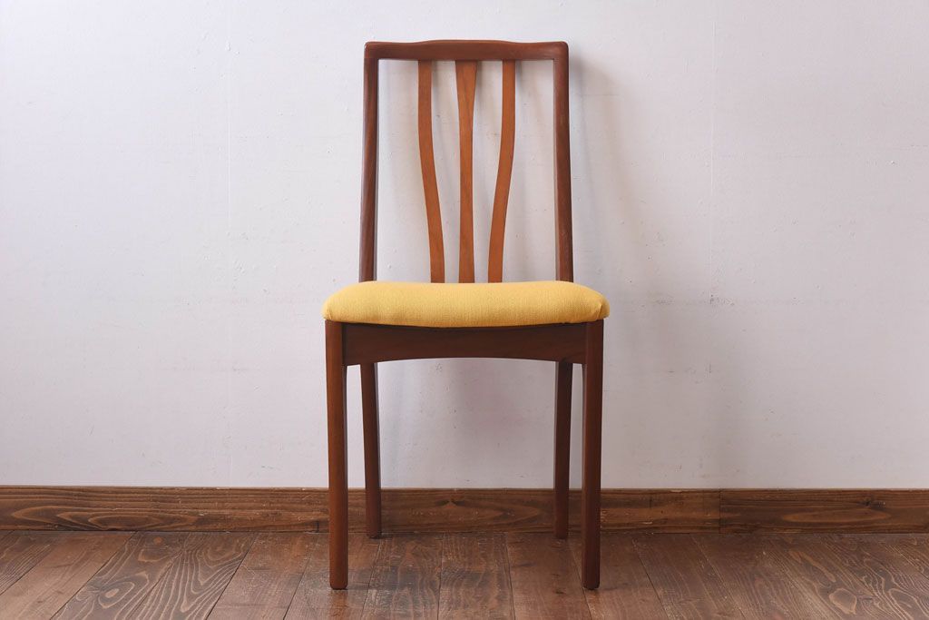 北欧ビンテージ家具　チーク材　黄色のファブリックが可愛らしいダイニングチェア(ワークチェア、椅子)(1)(R-030477)