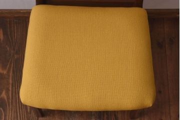 北欧ビンテージ家具　チーク材　黄色のファブリックが可愛らしいダイニングチェア(ワークチェア、椅子)(1)(R-030477)