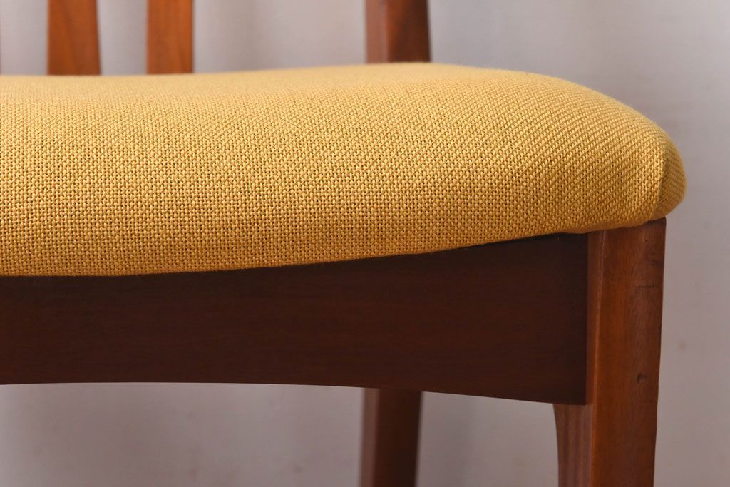 北欧ビンテージ家具　チーク材　黄色のファブリックが可愛らしいダイニングチェア(ワークチェア、椅子)(2)(R-030478)