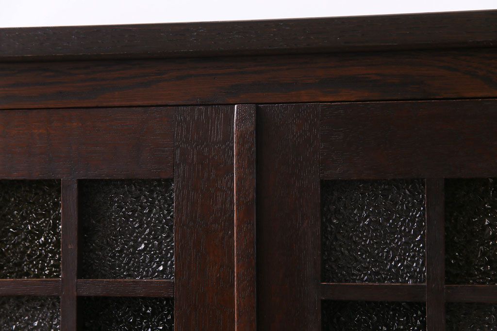 アンティーク家具　大正ロマン　ナラ材　柔らかな色合いの当時物色ガラスが魅力的な本箱(収納棚、戸棚、キャビネット)(R-030481)