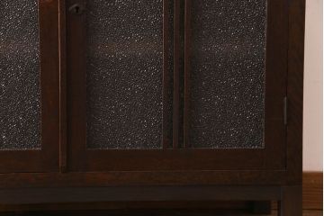 アンティーク家具　大正ロマン　ナラ材　柔らかな色合いの当時物色ガラスが魅力的な本箱(収納棚、戸棚、キャビネット)(R-030481)