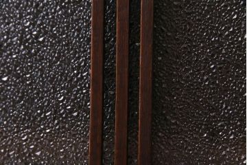 アンティーク家具　大正ロマン　ナラ材　柔らかな色合いの当時物色ガラスが魅力的な本箱(収納棚、戸棚、キャビネット)(R-030481)