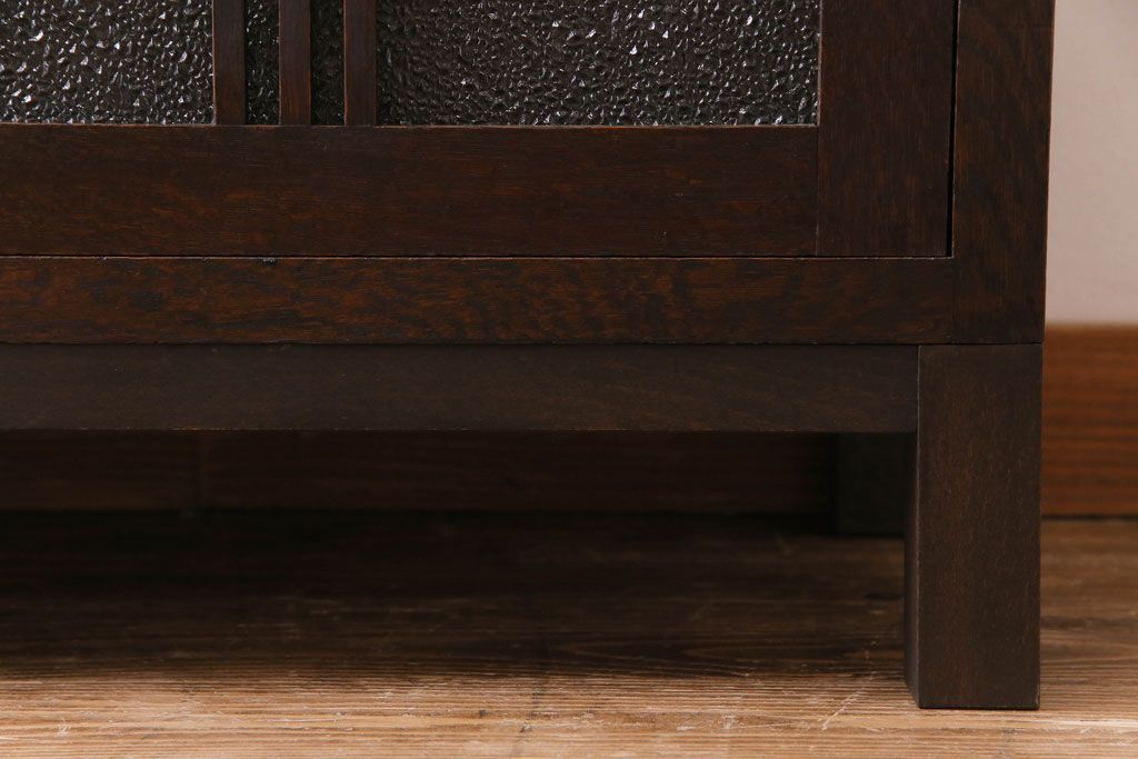 アンティーク家具　大正ロマン　ナラ材　柔らかな色合いの当時物色ガラスが魅力的な本箱(収納棚、戸棚、キャビネット)(R-030481)