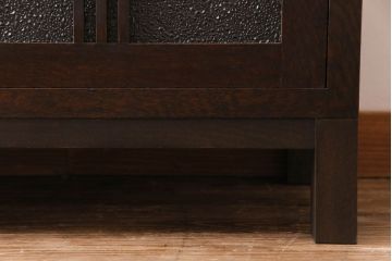 アンティーク家具　大正ロマン　ナラ材　柔らかな色合いの当時物色ガラスが魅力的な本箱(収納棚、戸棚、キャビネット)(R-030481)