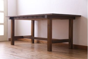 昭和レトロ　リメイク　懐かしさ感じる素朴な佇まいの作業テーブル(作業台、ダイニングテーブル)(2)