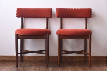 【E様ご成約品】G-PLAN(ジープラン)　Fresco(フレスコ)　赤いファブリックが可愛いサーキュラーチェア(ダイニングチェア、椅子)2脚セット