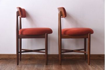 【E様ご成約品】G-PLAN(ジープラン)　Fresco(フレスコ)　赤いファブリックが可愛いサーキュラーチェア(ダイニングチェア、椅子)2脚セット