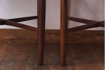 【E様ご成約品】G-PLAN(ジープラン)　Fresco(フレスコ)　赤いファブリックが可愛いサーキュラーチェア(ダイニングチェア、椅子)2脚セット