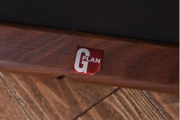 アンティーク家具　G-PLAN(ジープラン)　Fresco(フレスコ)　赤いファブリックが可愛いサーキュラーチェア(ダイニングチェア、椅子)(3)