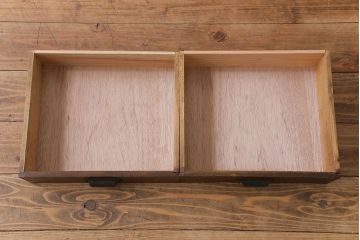 アンティーク家具　昭和初期　栓材製　大正ロマンの雰囲気漂うブックケース(収納棚、食器棚)