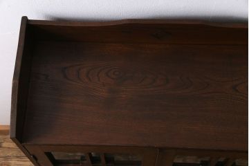 アンティーク家具　昭和初期　栓材製　大正ロマンの雰囲気漂うブックケース(収納棚、食器棚)