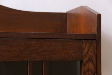 アンティーク家具　昭和初期　栓材製　大正ロマンの雰囲気漂うブックケース(収納棚、食器棚)