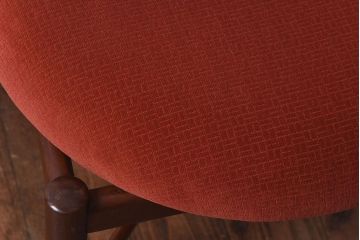 アンティーク家具　G-PLAN(ジープラン)　Fresco(フレスコ)　お洒落な赤いファブリックのサーキュラーチェア(ダイニングチェア、椅子)(1)